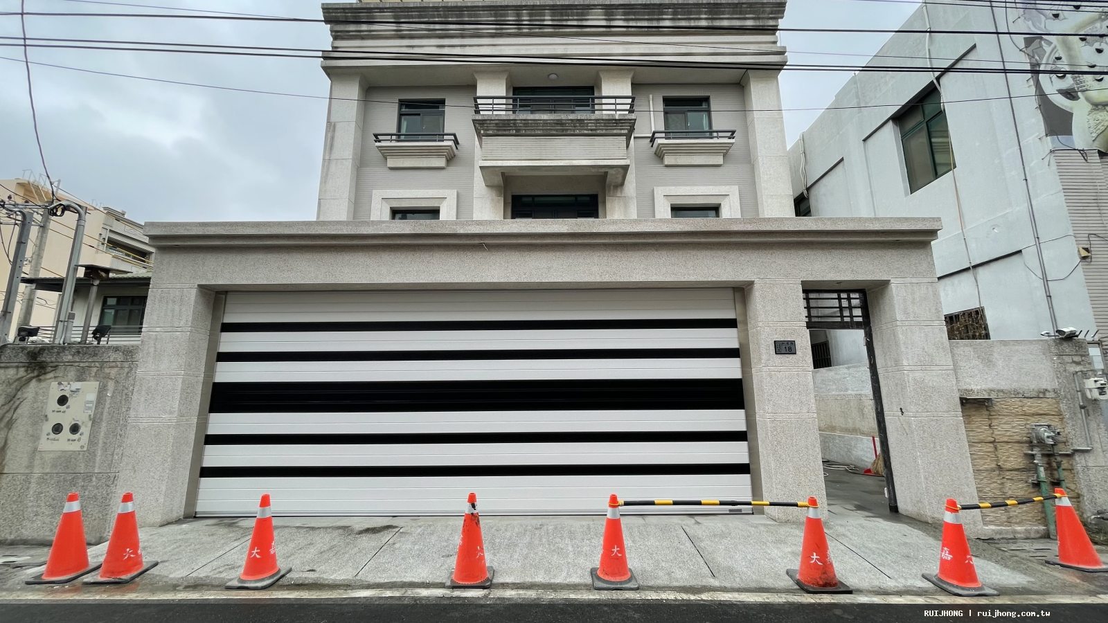 130型鋁合金快速捲門